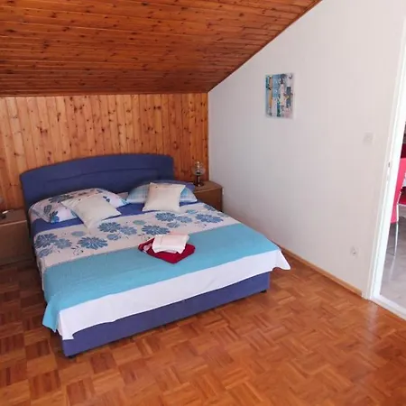 Vatrogasac * Sveti Filip i Jakov