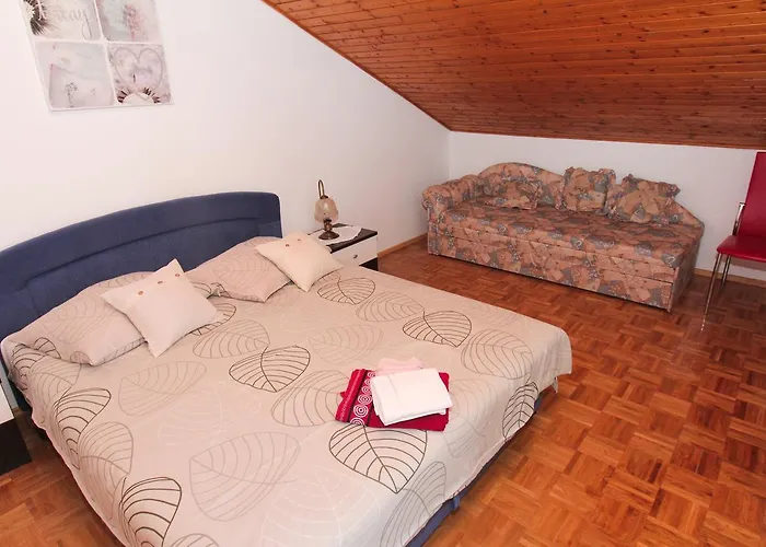 Vatrogasac Apartment *