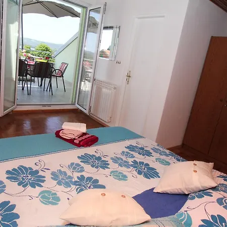 Vatrogasac Apartman Sveti Filip i Jakov